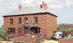 GosbertonCrossingCottagesfront