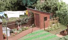 GosbertonCrossingCottagesreargardens